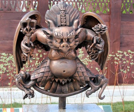 Монгольская бронзовая птица Хангарид. Фото с сайта www.irksib.ru