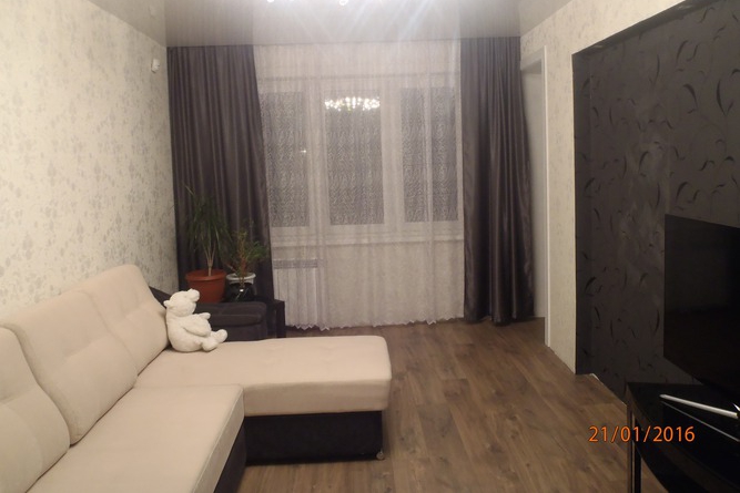 3-комнатная квартира в 17-м микрорайоне. 58,3 кв.м., 3 800 000 рублей.
