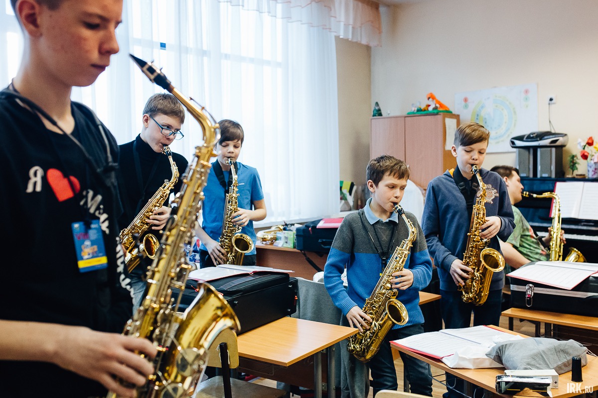 Второй день фестиваля: детский конкурс в Иркутской школе искусств № 5.