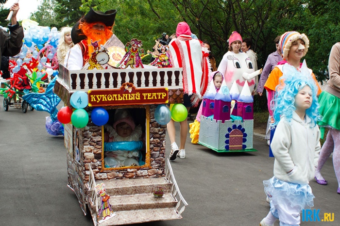 Конкурс детских колясок в Иркутске. Фото Владимира Смирнова