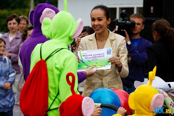 Конкурс детских колясок в Иркутске. Фото Владимира Смирнова
