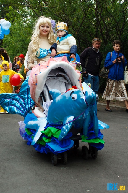 Конкурс детских колясок в Иркутске. Фото Владимира Смирнова