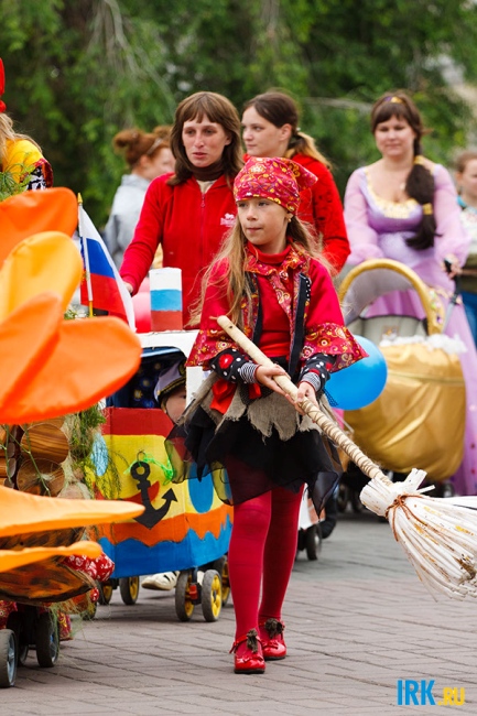 Конкурс детских колясок в Иркутске. Фото Владимира Смирнова