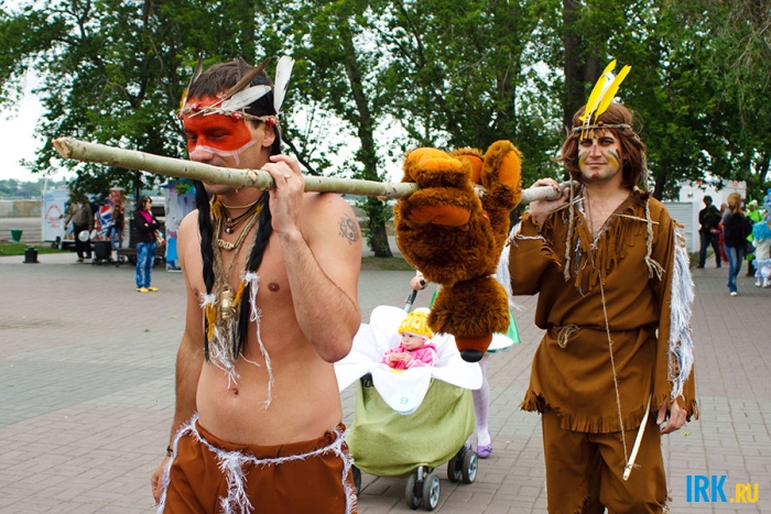 Конкурс детских колясок в Иркутске. Фото Владимира Смирнова