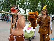 Конкурс детских колясок в Иркутске. Фото Владимира Смирнова