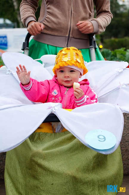 Конкурс детских колясок в Иркутске. Фото Владимира Смирнова