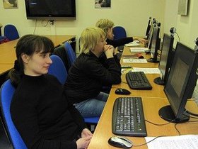 Обучение женщин. Фото с сайта trud.pnzreg.ru