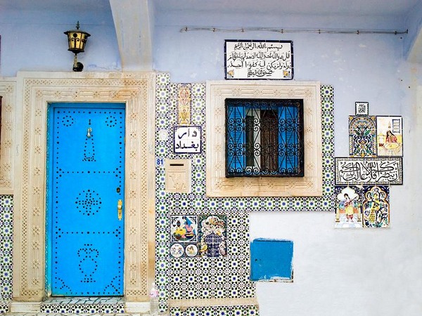 Яркий Тунис. Фото с сайта www.tonkosti.ru