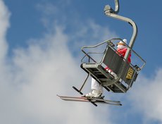 Участники поднимались на треть­ю отметку трассы «Пологая».