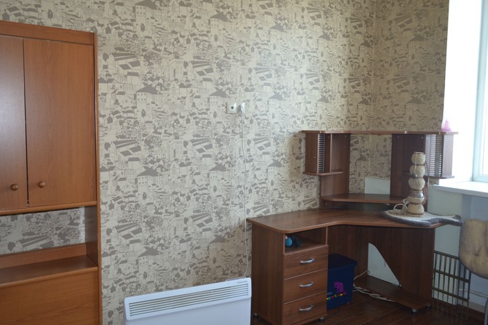 3-комнатная квартира на улице Карла Маркса. 74 кв.м., 6 000 000 рублей.