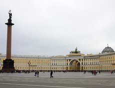 Дворцовая площадь и Александровская колонна