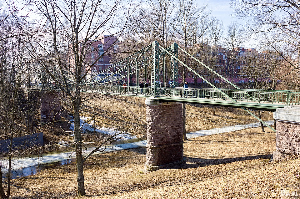 Первый в России вантовый мост (Макаровский пешеходный мост)