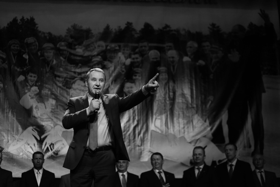 Президент федерации хоккея с мячом Иркутской области Владимир Матиенко