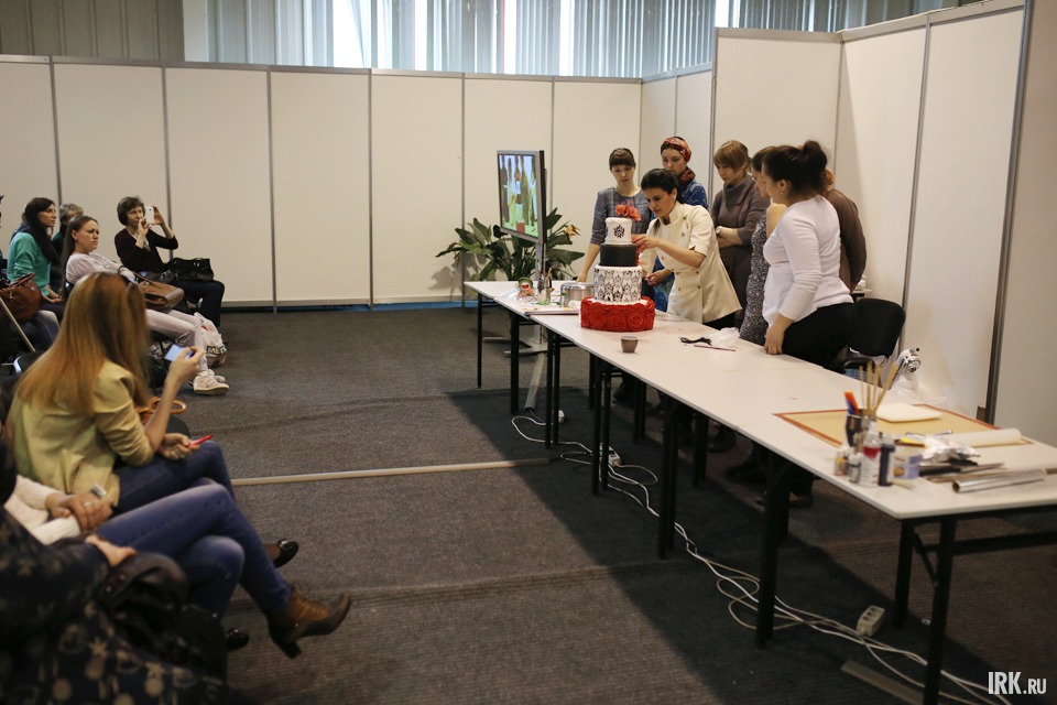 Каждый участник презентовал свою работу.