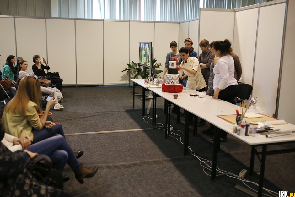 Каждый участник презентовал свою работу.