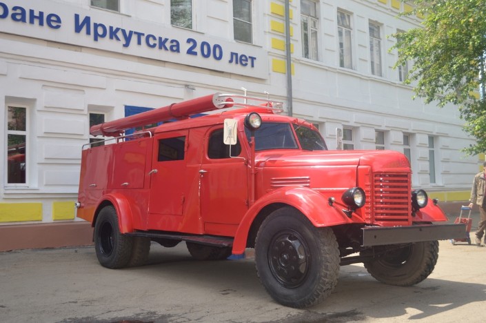 Пожарная автоцистерна АЦП-25 на шасси грузовика ЗИС-150