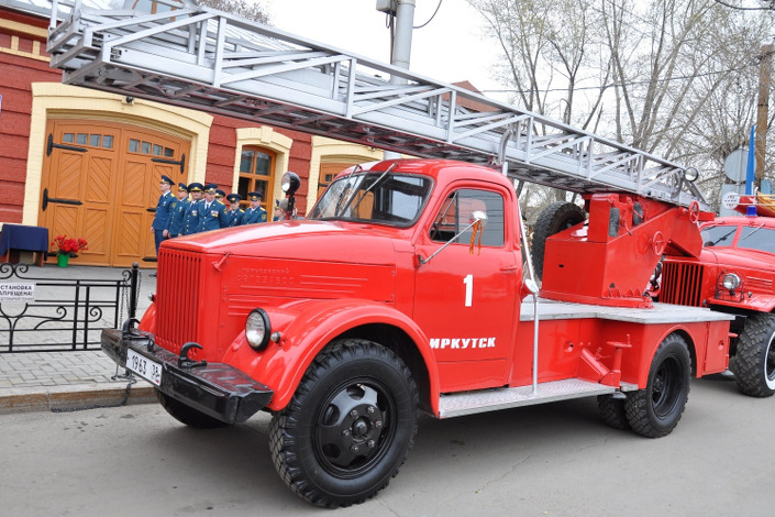 Пожарная автолестница АЛГ-17
