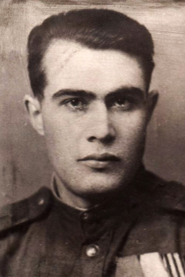 Борис Григорьевич Жаринов