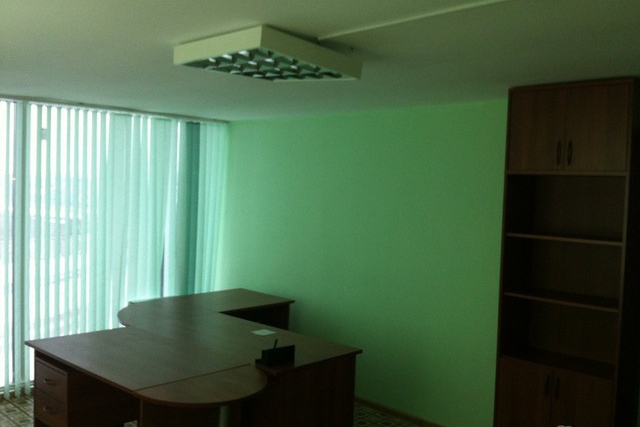 Офис на перекрестке улиц Ширямова и Пискунова: 13,5 кв.м., 9 800 рублей в месяц.