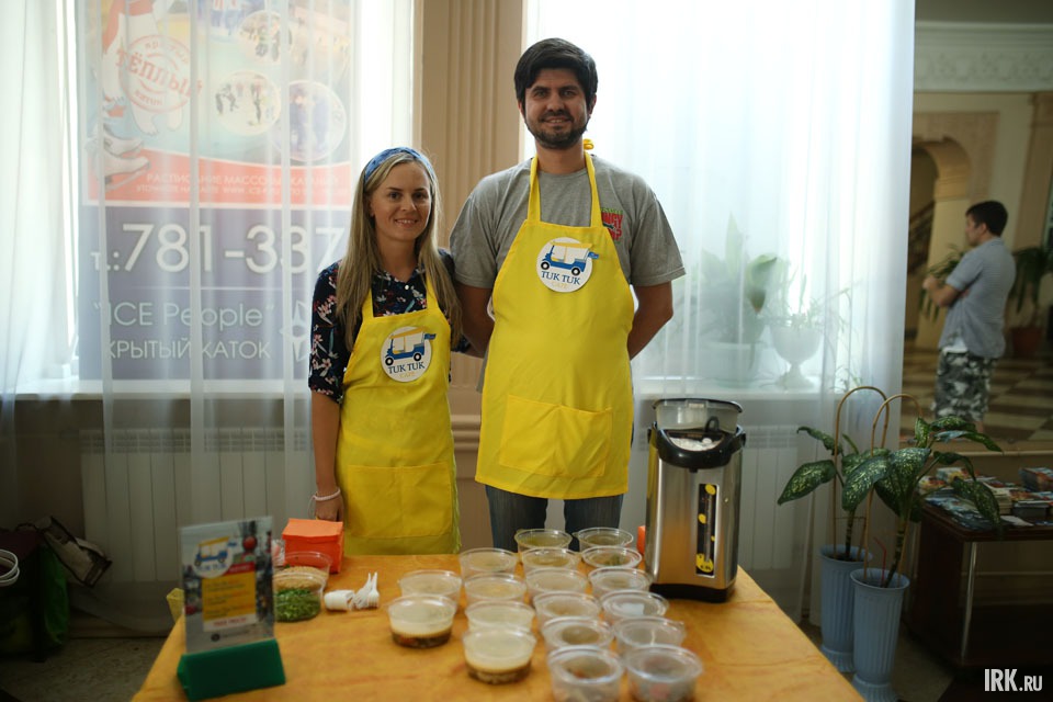 Кафе тайской кухни «Тук-тук» (от создателей кафе «Новозеландские пироги»). Отличились среди участников, сделав все на пять с плюсом. Вкусно, чисто.