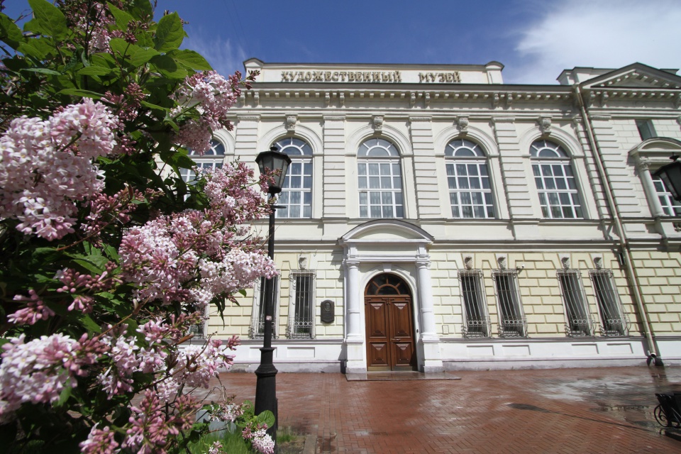 В главном здании Художественного музея провели программу «Театр четырех стихий».