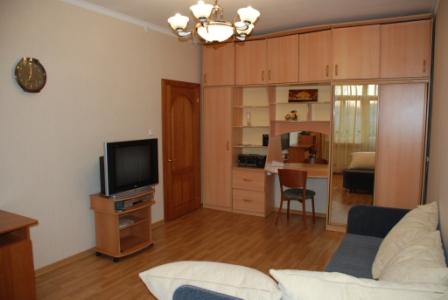 Квартира на улице Грязнова: 33 кв.м., 20 000 рублей в месяц.