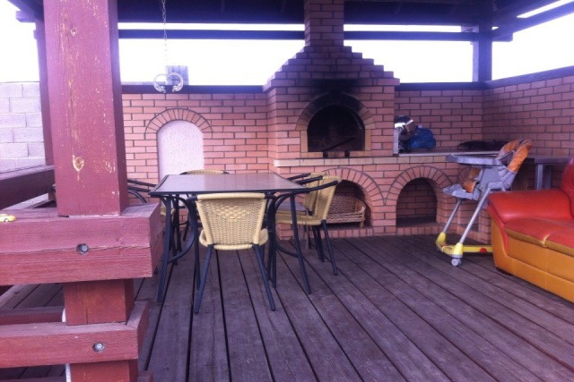 Коттедж на Байкальском тракте: 100 кв.м., 10 соток, 65 000 рублей в месяц. Изображение с сайта domofond.ru