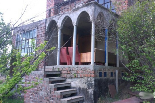 Дача в СНТ «Бирюсинка»: 6 соток, 50 кв.м., 6 000 рублей в месяц. Изображение с сайта domofond.ru