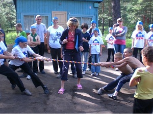 В детском лагере. Фото с сайта www.irkobl.ru