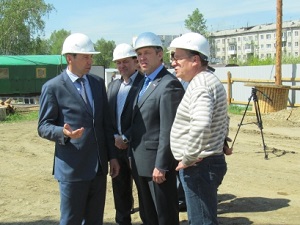 Проверка строительства. Фото с сайта www.admirk.ru