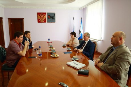 На встрече. Фото пресс-службы правительства Иркутской области