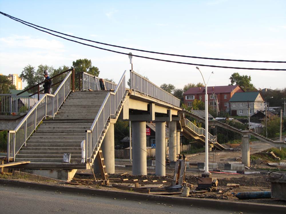 Пешеходный путепровод через улицу 4-я Советская