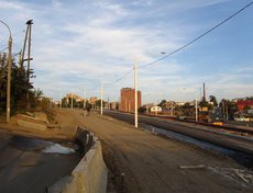 Эта развязка делит пополам улицу Коммунистическую