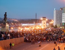 Завершился праздник фейерверком на Нижней Набережной