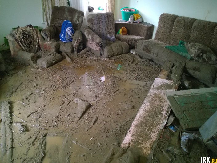 После потопа в доме местной жительницы Салимы