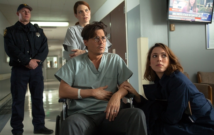 Кадр из фильма «Превосходство». Фото с сайта www.kinopoisk.ru Кадр из фильма «Превосходство». Фото с сайта www.kinopoisk.ru