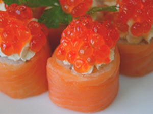 При заказе некоторых наборов роллов в ресторане доставки «Susumi Sushi -1/6 суши» вы получите скидку 50 %. Акция действует до конца ноября.