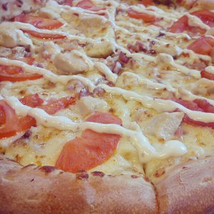 #pizza #instamood #instafood #italia #instagood #tasty #tomato #chicken #cheese #piece #sauce #gravy #paste #papajohns