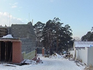 Строительство в роще. Фото АС Байкал ТВ