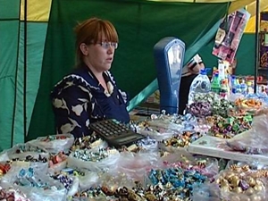 Торговая палатка с конфетами. Фото из архива АС Байкал ТВ
