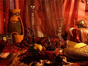 26 ноября в программе вечера мастер-класс, бармен-шоу и конкурсы. Цена билета 250 рублей.