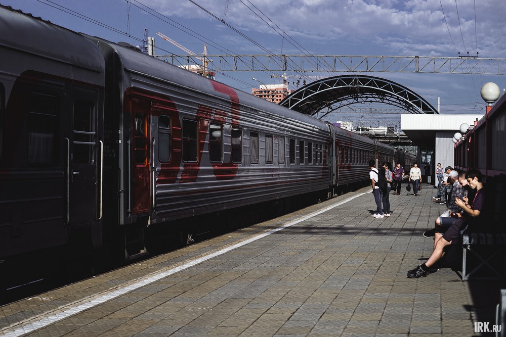 До места проведения фестиваля из Иркутска можно было добраться в пригородном поезде
