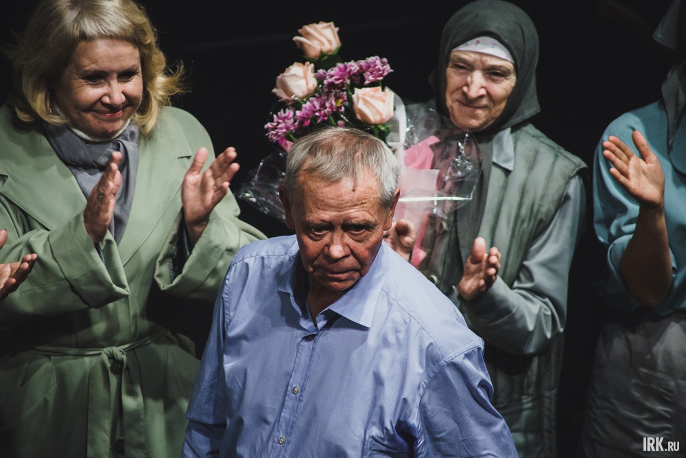 Спектакль «Последний срок» поставлен по одноименной повести писателя Валентина Распутина