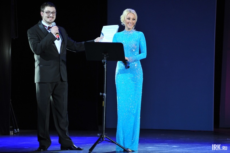 Специально для того, чтобы провести конкурс, в Иркутск прилетела известная телеведущая Лера Кудряцева.