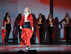 Лора Каменева, «Мисс улыбка» по результатам конкурса, вошла в пятерку финалисток.