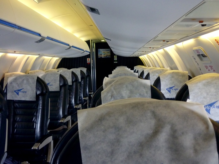 Внутри самолета
