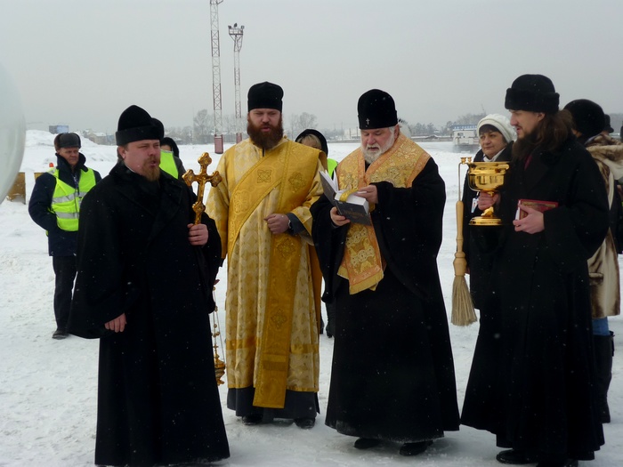 Церемония освящения самолета