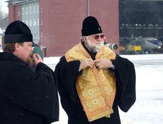 Подготовка к обряду освящения. Митрополит Вадим