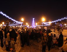 Открытие главной городской елки в Иркутске. Фото Никиты Добрынина.