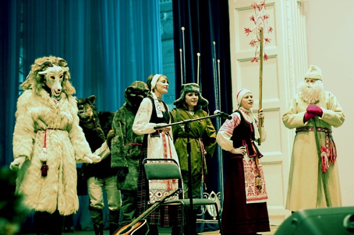 Молодежный клуб «Крывiчы» подготовил театрализованное представление.